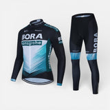 Schwarz
